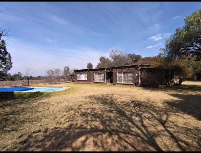 FARM FOR SALE IN VALLEY SETTLEMENT